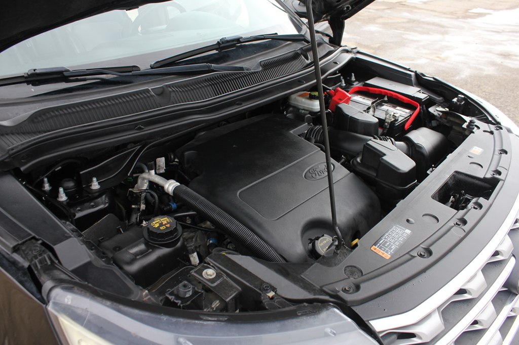 Photo 56 of this FORD EXPLORER