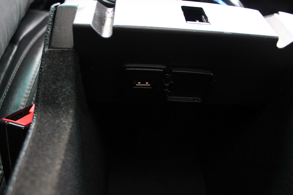 Photo 23 of this FORD EXPLORER