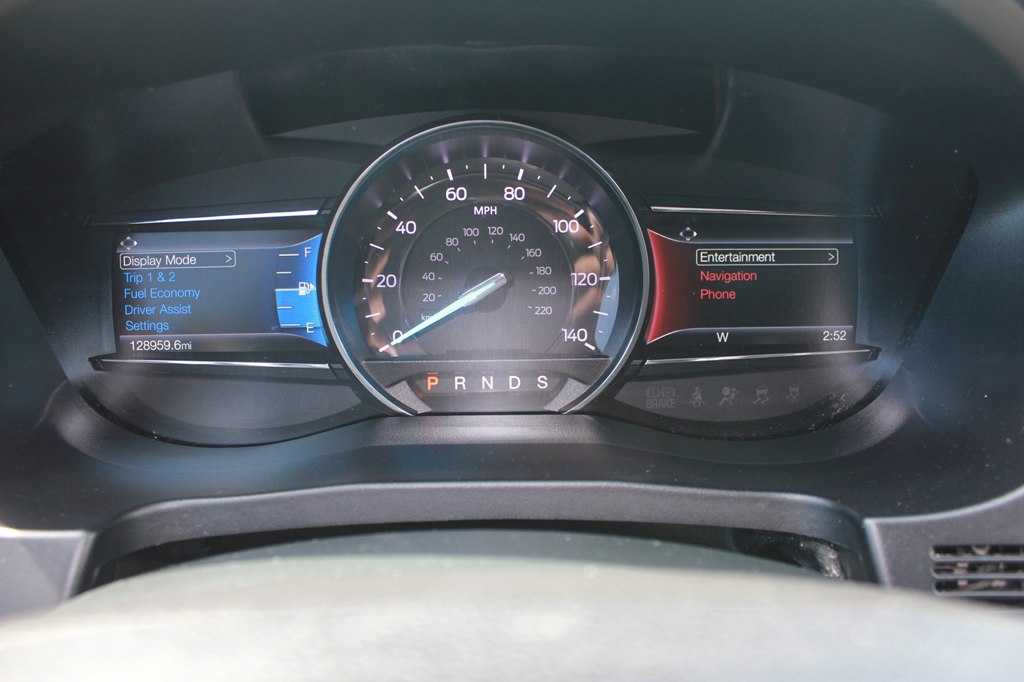Photo 12 of this FORD EXPLORER