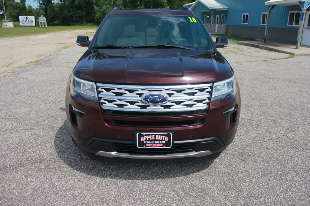 Photo 3 of this FORD EXPLORER