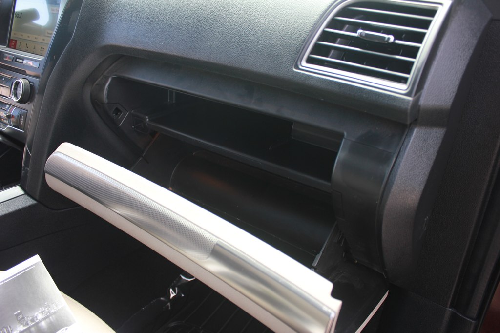Photo 35 of this FORD EXPLORER