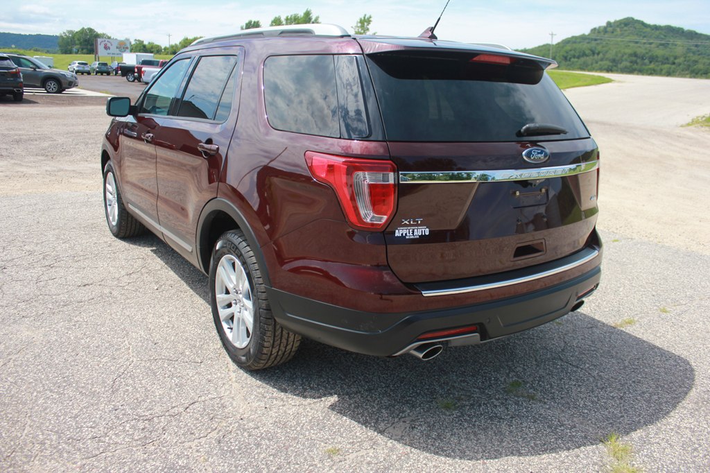 Photo 8 of this FORD EXPLORER