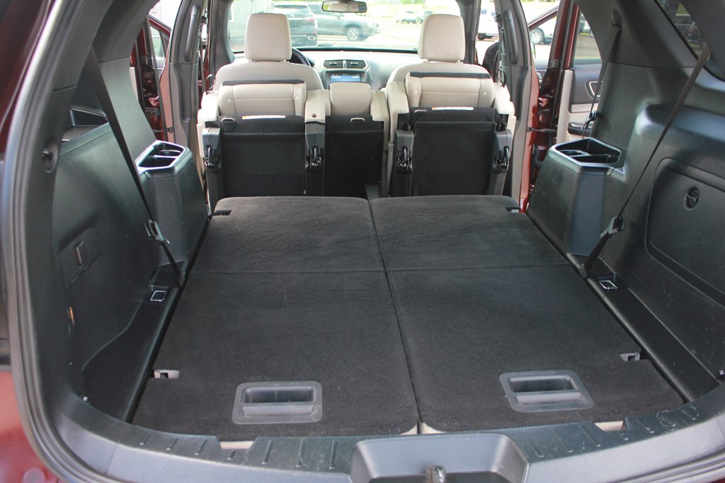 Photo 44 of this FORD EXPLORER