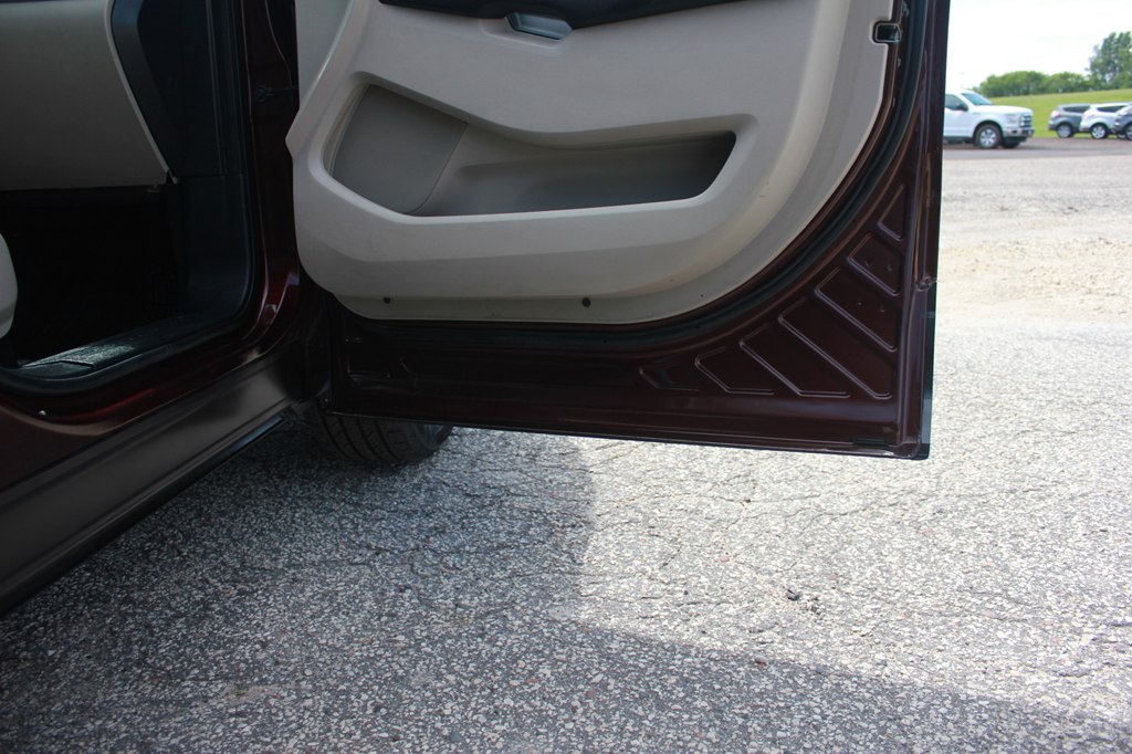 Photo 52 of this FORD EXPLORER