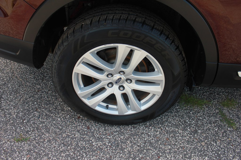 Photo 59 of this FORD EXPLORER