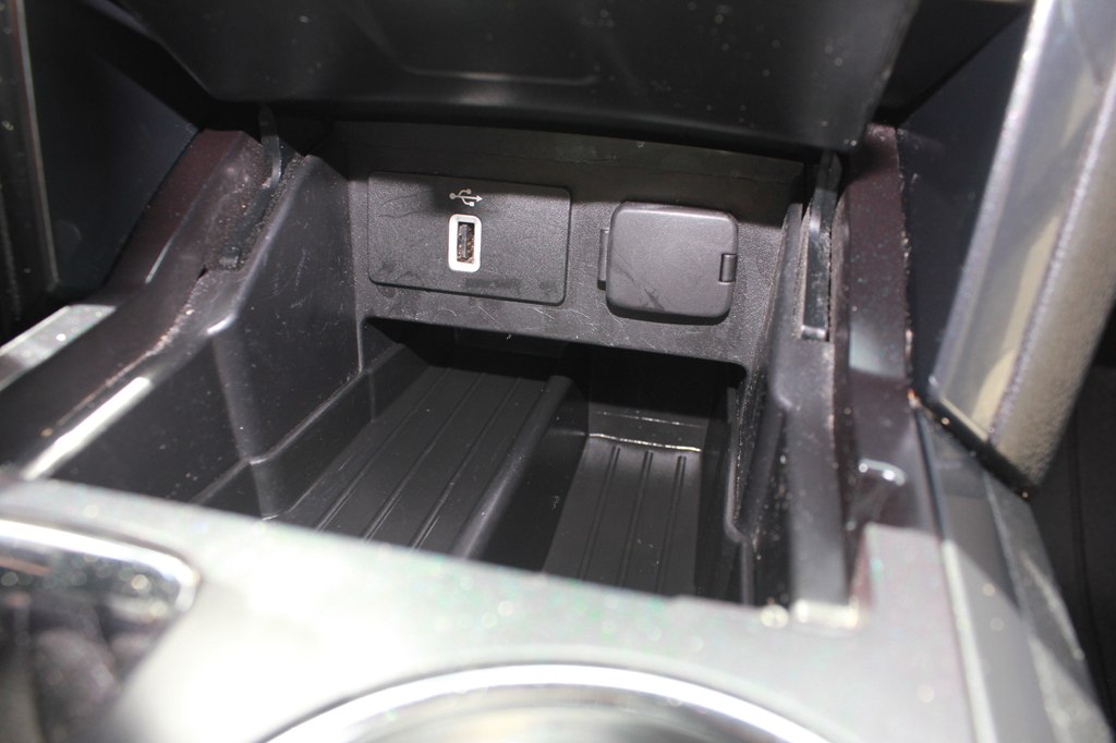Photo 20 of this FORD EXPLORER