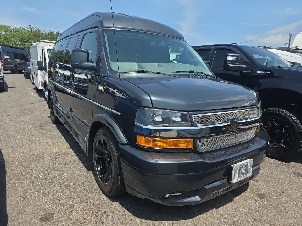 Photo 2 of this CHEVROLET EXPRESS
