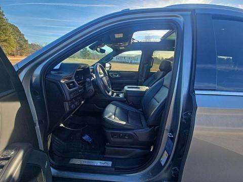 Photo 6 of this CHEVROLET TAHOE