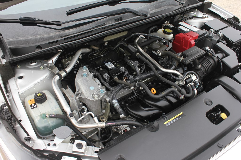 Photo 44 of this NISSAN SENTRA