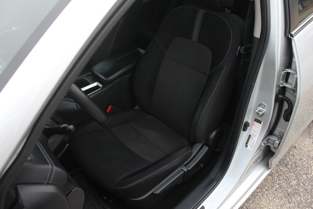 Photo 28 of this NISSAN SENTRA