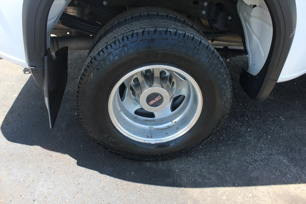 Photo 53 of this GMC SIERRA 3500HD