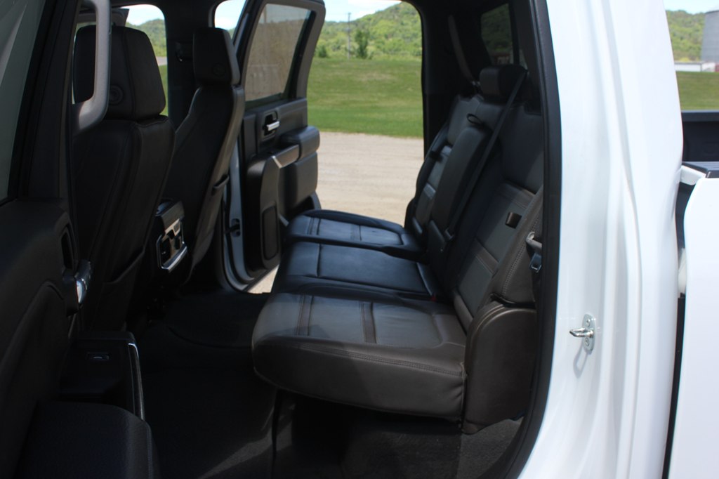 Photo 41 of this GMC SIERRA 3500HD