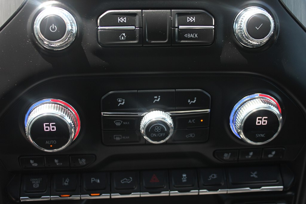 Photo 18 of this GMC SIERRA 3500HD