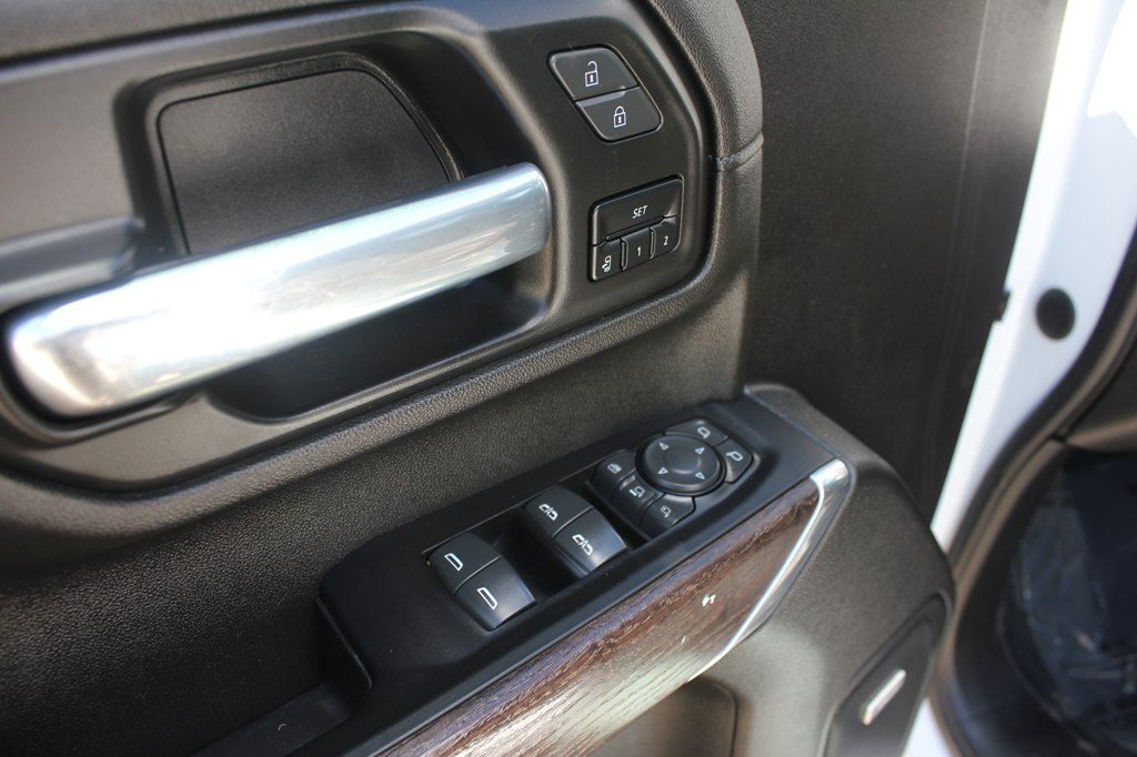 Photo 30 of this GMC SIERRA 3500HD