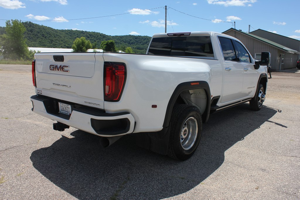 Photo 5 of this GMC SIERRA 3500HD