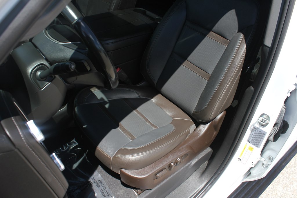 Photo 32 of this GMC SIERRA 3500HD