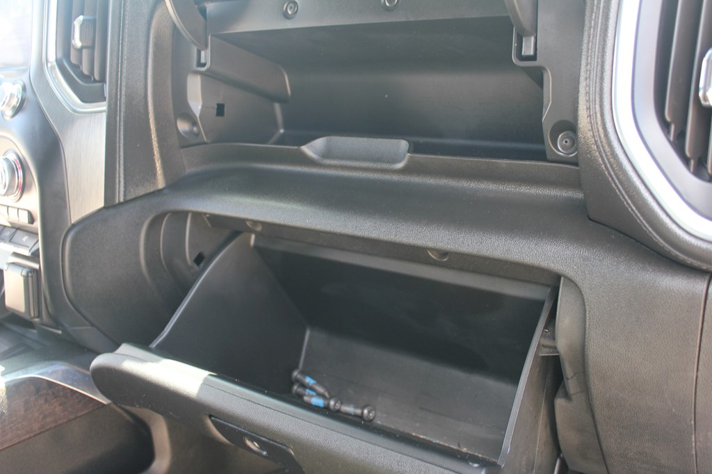 Photo 36 of this GMC SIERRA 3500HD