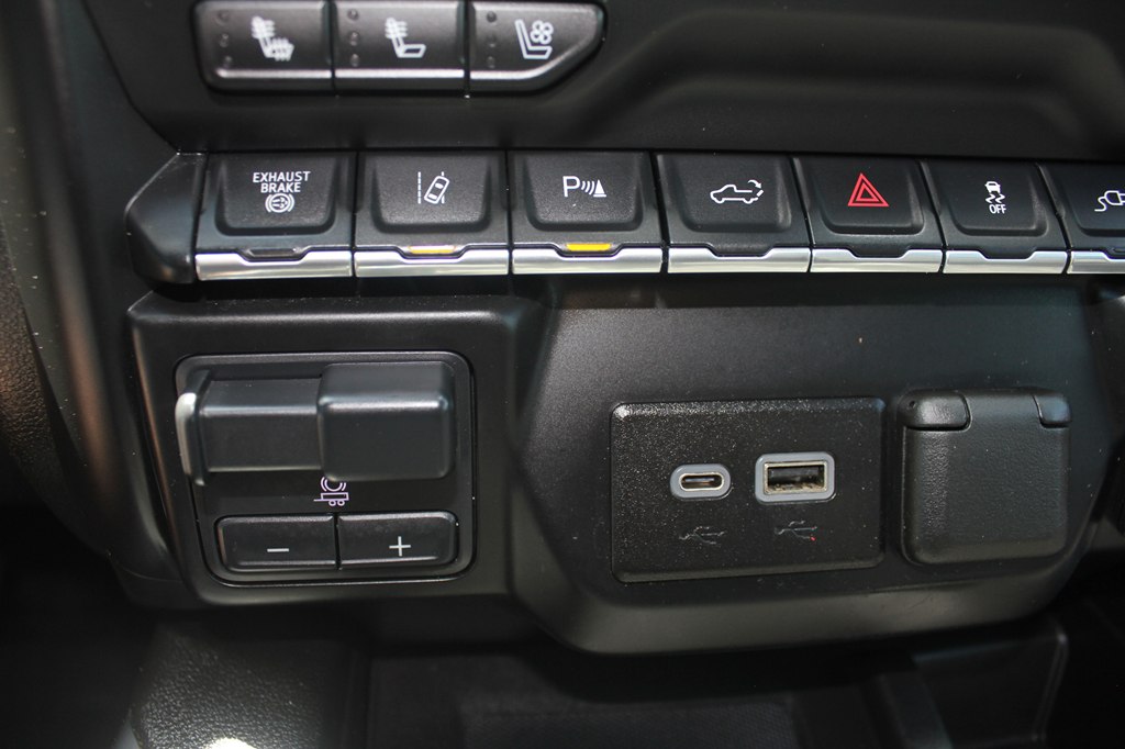 Photo 20 of this GMC SIERRA 3500HD