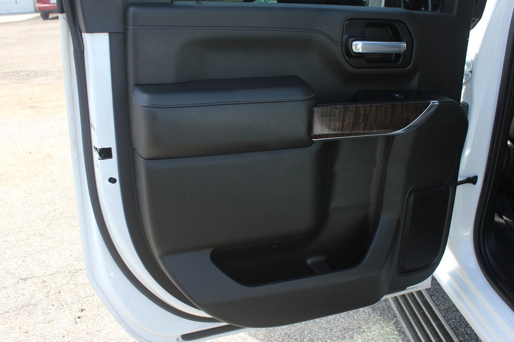 Photo 40 of this GMC SIERRA 3500HD