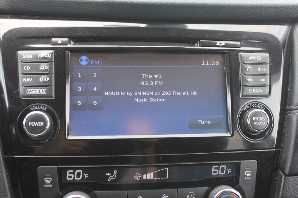 Photo 18 of this NISSAN ROGUE