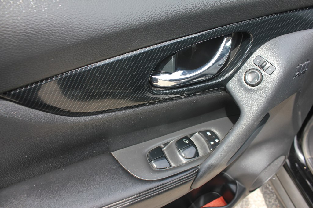 Photo 29 of this NISSAN ROGUE