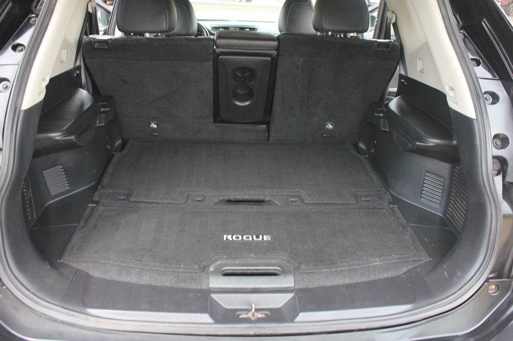 Photo 42 of this NISSAN ROGUE