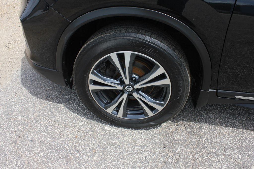 Photo 56 of this NISSAN ROGUE