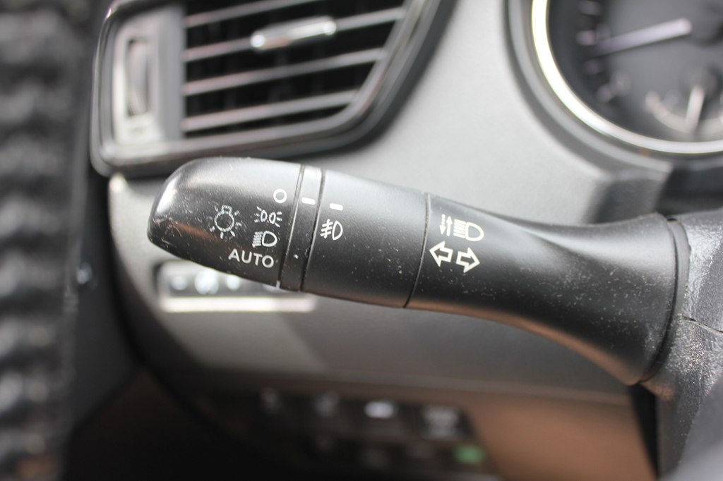 Photo 15 of this NISSAN ROGUE