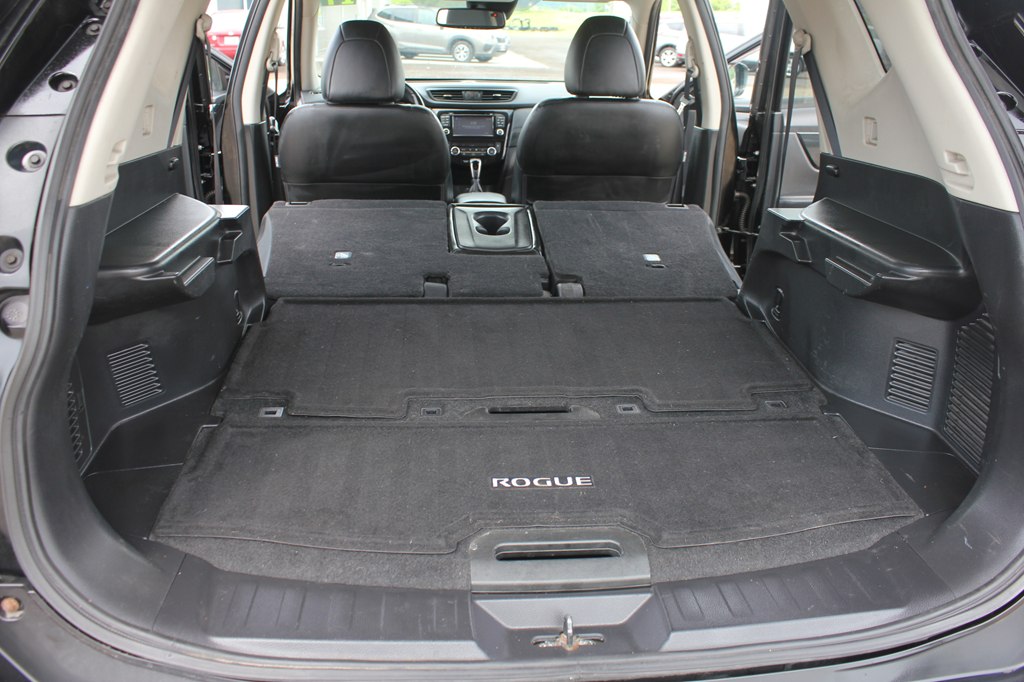 Photo 41 of this NISSAN ROGUE