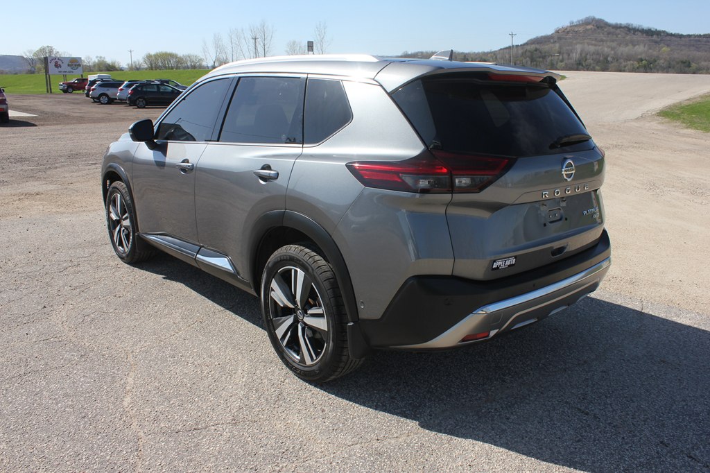 Photo 7 of this NISSAN ROGUE