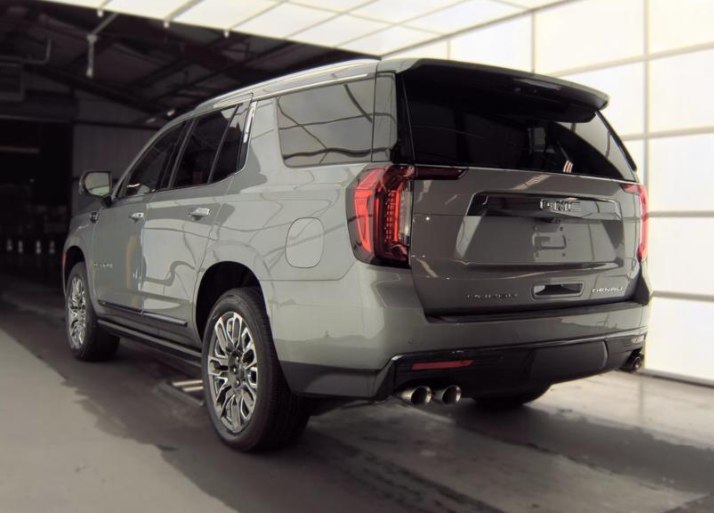 Photo 4 of this GMC YUKON