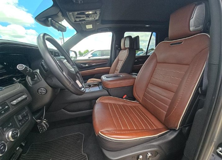 Photo 6 of this GMC YUKON