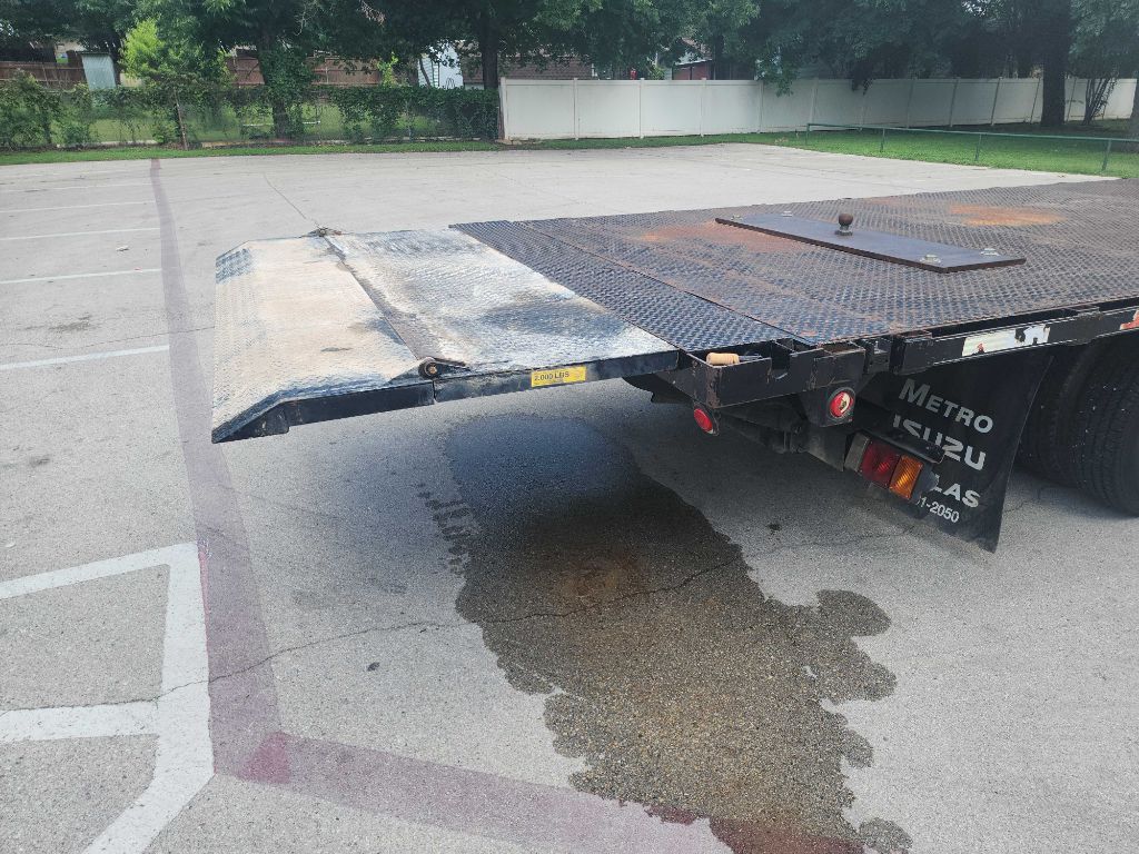 2007 Isuzu NPR photo 10