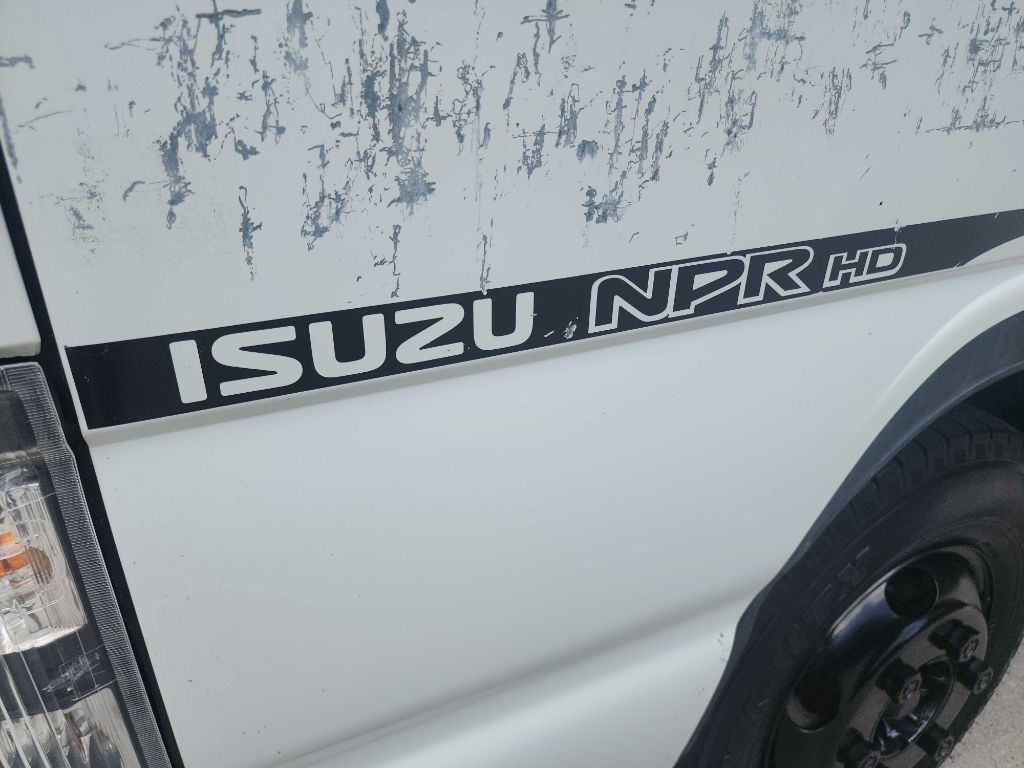 2007 Isuzu NPR photo 15