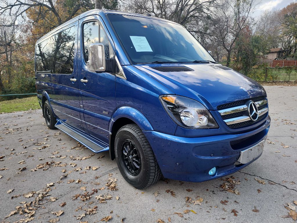 Mercedes-Benz Sprinter Van's photo