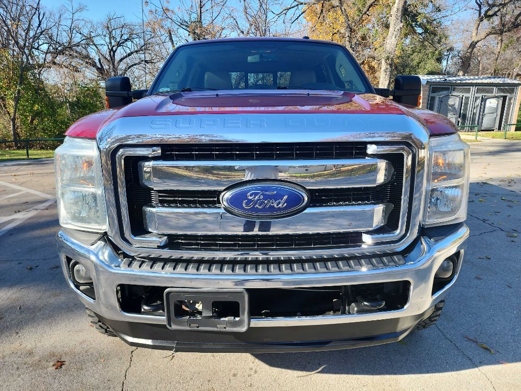 2014 Ford F-350 Super Duty Lariat photo 2