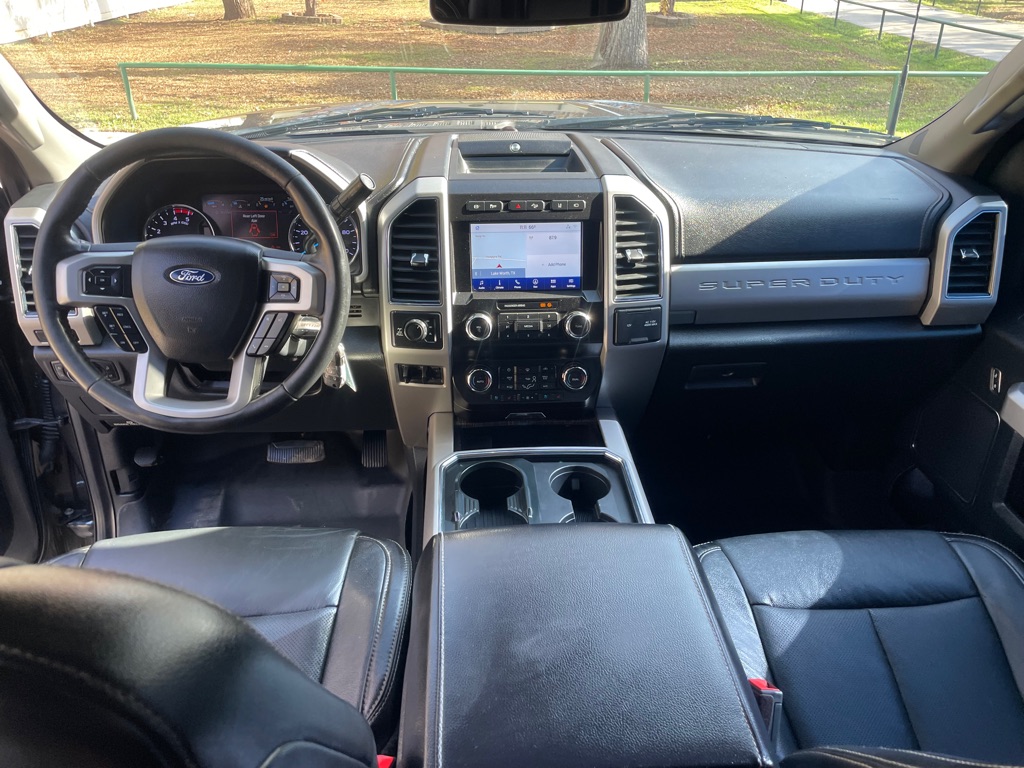 2020 Ford F-350 Super Duty Lariat photo 40