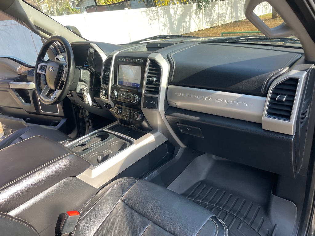 2020 Ford F-350 Super Duty Lariat photo 45