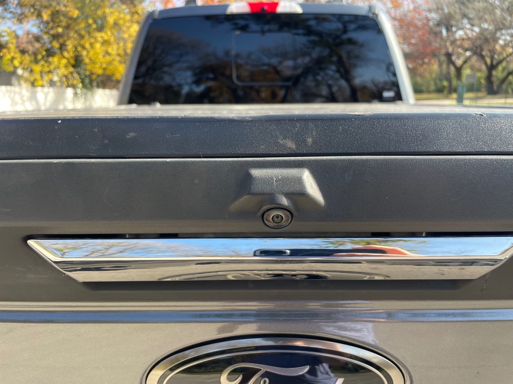 2020 Ford F-350 Super Duty Lariat photo 17