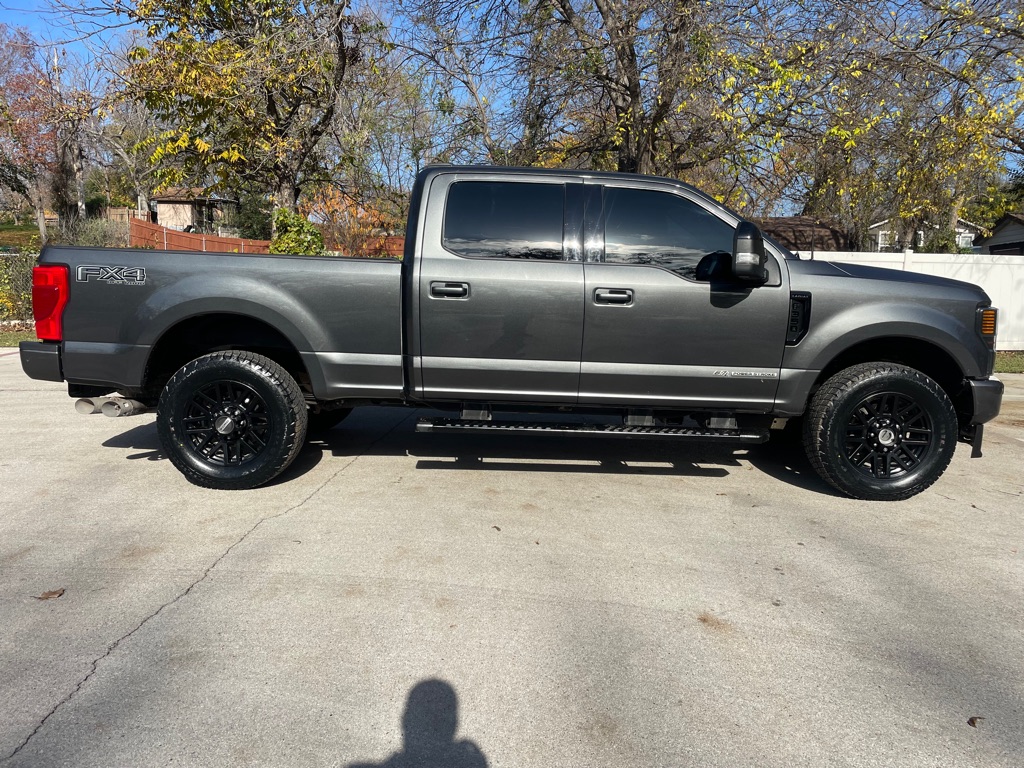 2020 Ford F-350 Super Duty Lariat photo 20