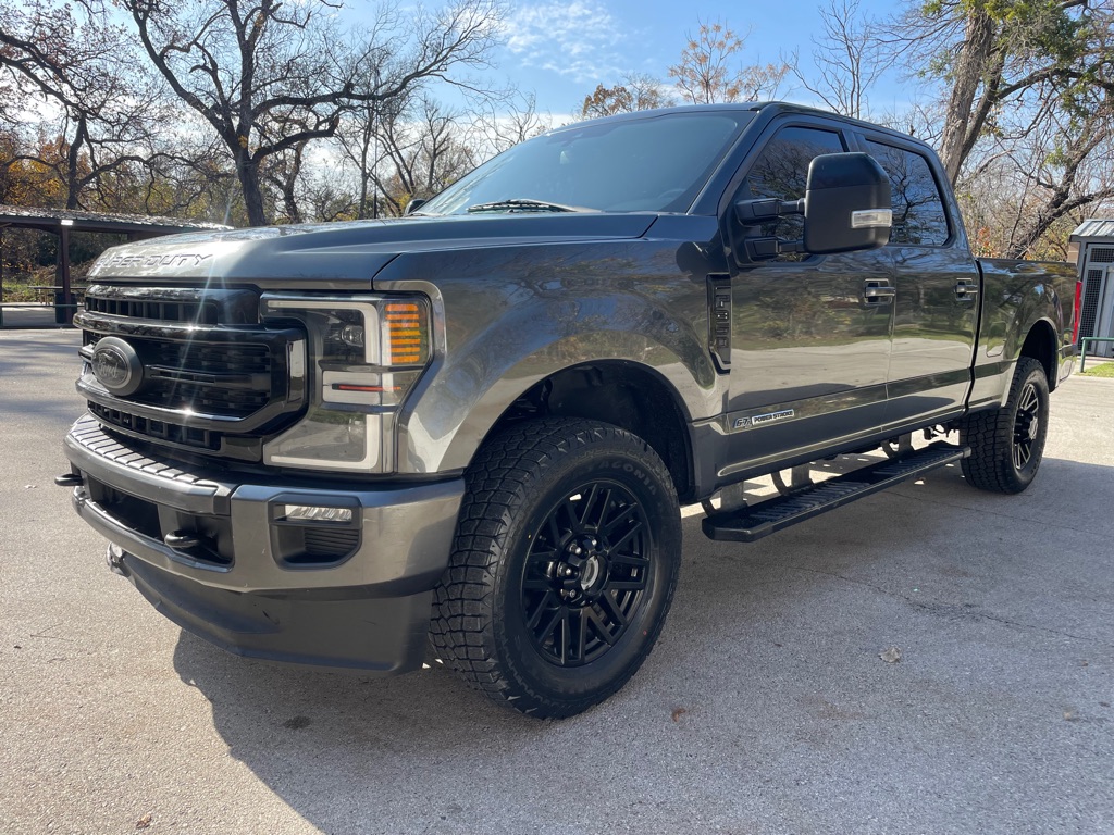 2020 Ford F-350 Super Duty Lariat photo 4