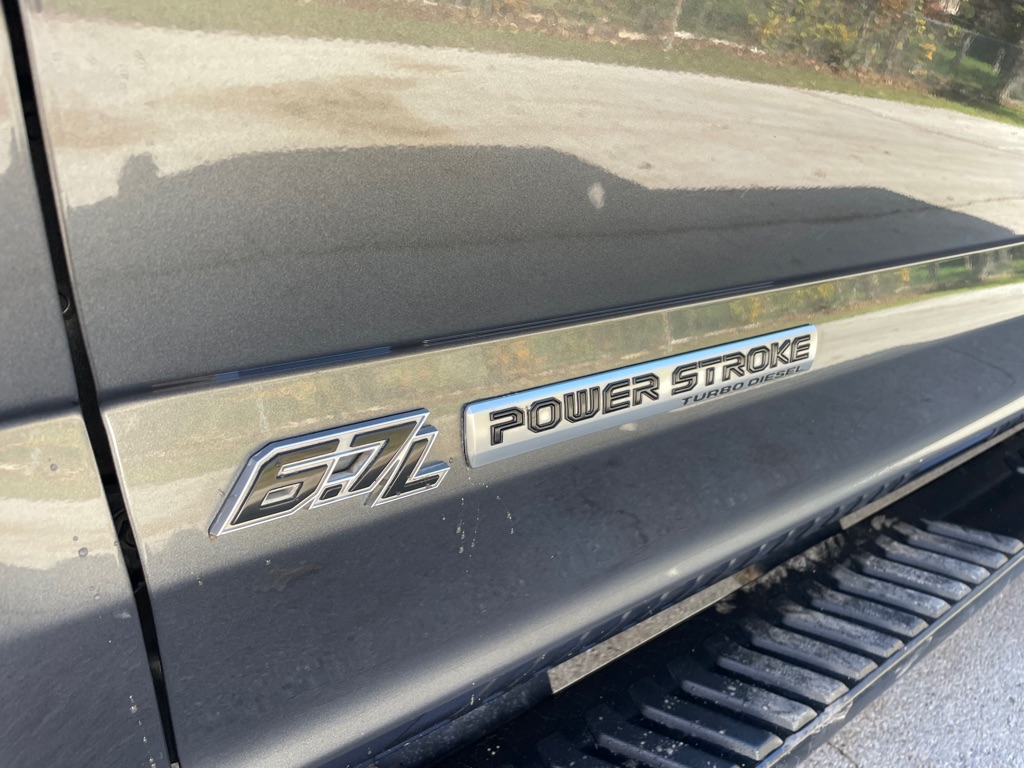 2020 Ford F-350 Super Duty Lariat photo 7