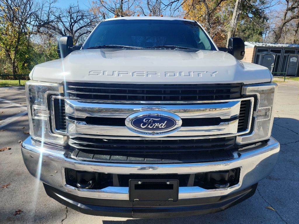 2019 Ford F-250 Super Duty XL photo 2