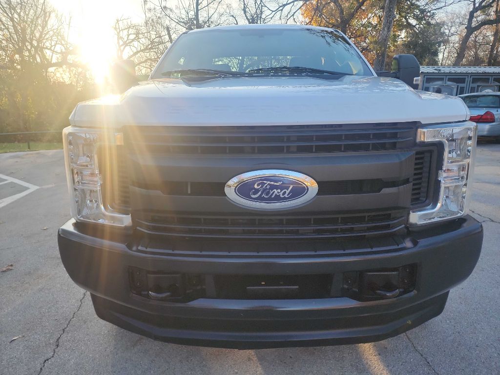 2019 Ford F-250 Super Duty XL photo 2