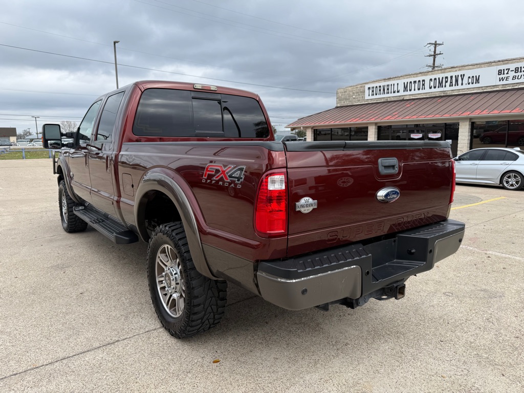 2016 Ford F-250 Super Duty Lariat photo 5