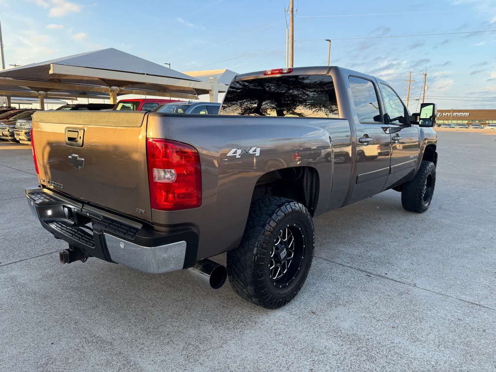 2008 Chevrolet Silverado 2500HD null photo 7