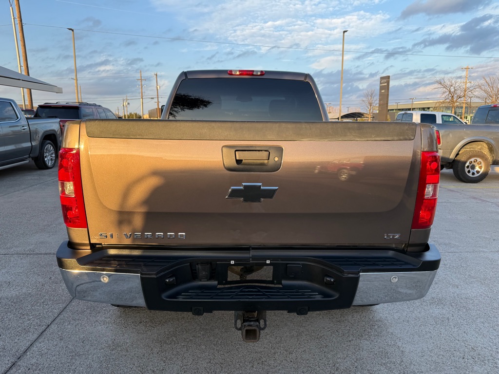 2008 Chevrolet Silverado 2500HD null photo 6