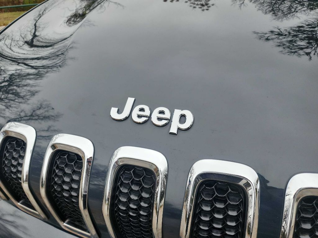 2018 Jeep Cherokee Latitude photo 3