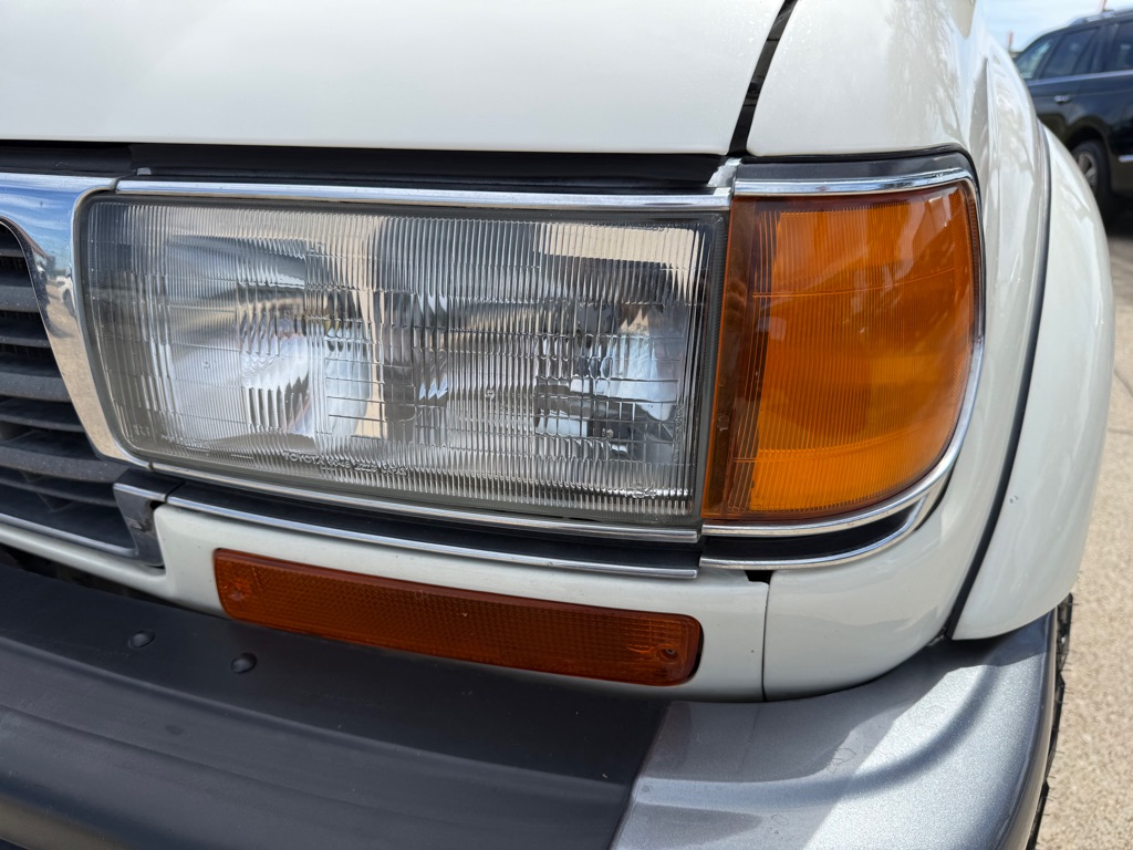 1997 Toyota Land Cruiser Base - Photo 9