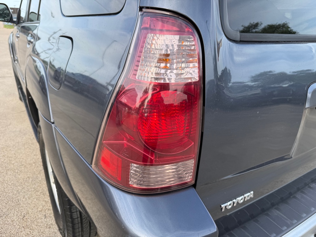 2012 Toyota Sequoia SR5 photo 14